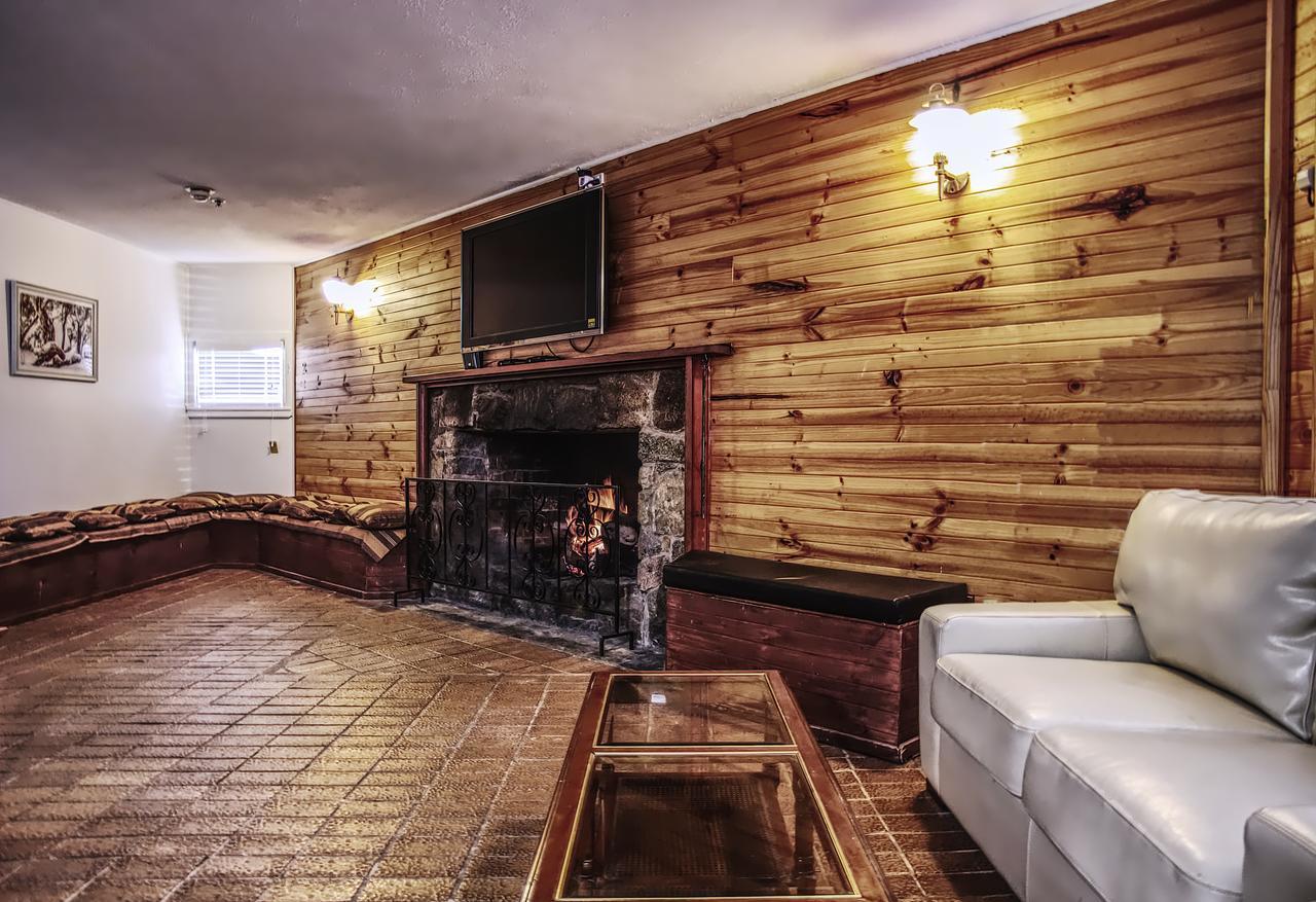 Selwyn Star Lodge Adaminaby Eksteriør bilde